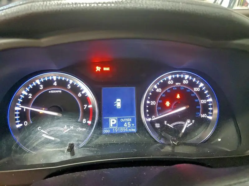 2014 TOYOTA HIGHLANDER LE  