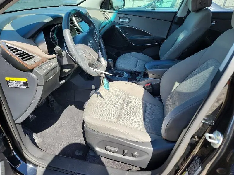 2018 HYUNDAI SANTA FE SE  