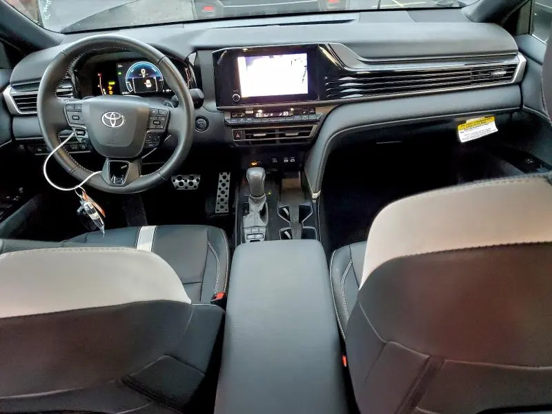 2025 TOYOTA CAMRY XSE  