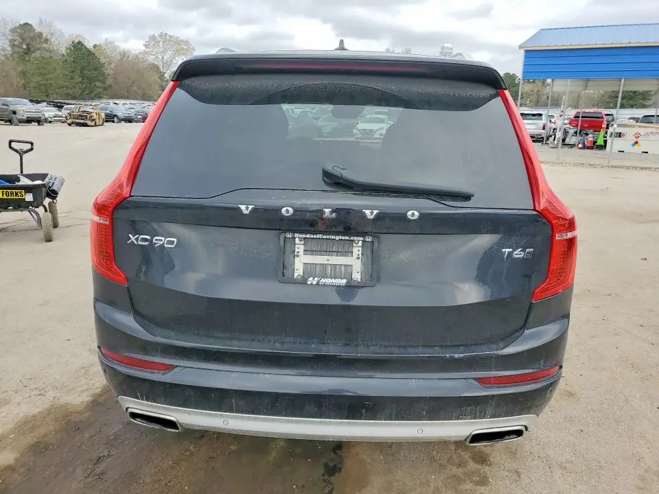 2020 VOLVO XC90 T6 MOMENTUM  