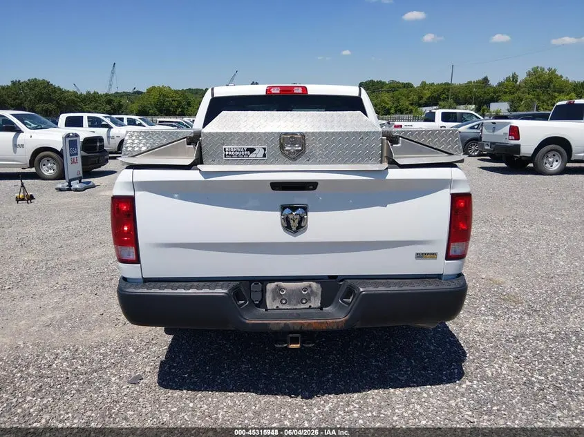 2018 RAM 1500 TRADESMAN  4X2 5'7 BOX