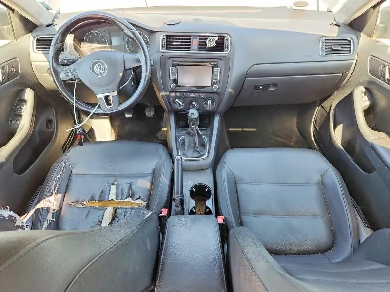 2012 VOLKSWAGEN JETTA SE  