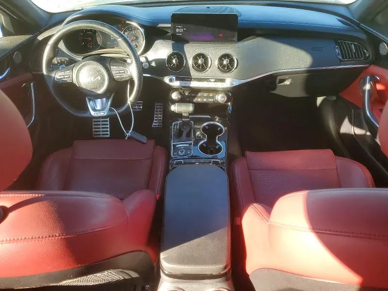 2023 KIA STINGER GT LINE  