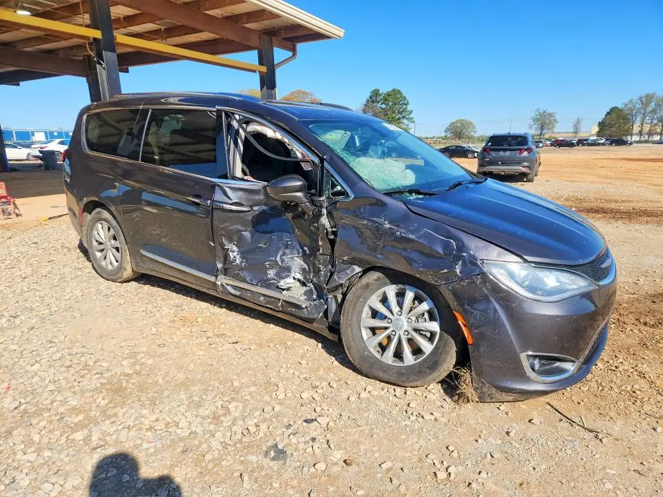 2019 CHRYSLER PACIFICA TOURING L  