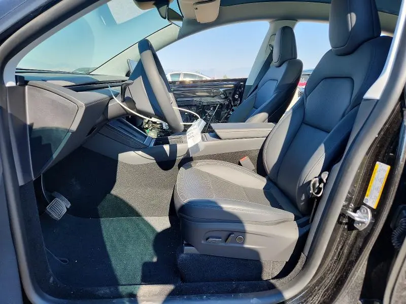 2026 TESLA MODEL Y   