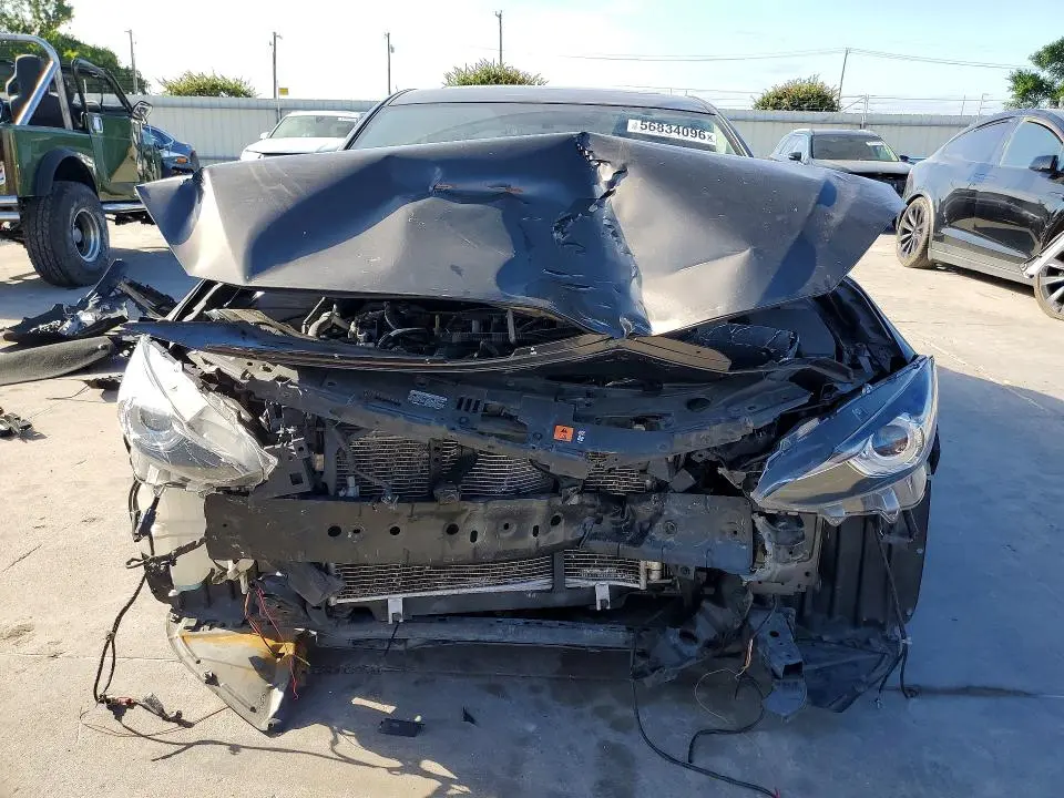 2015 MAZDA 3 TOURING  