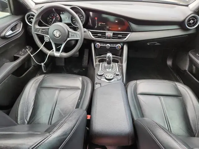 2017 ALFA ROMEO GIULIA   