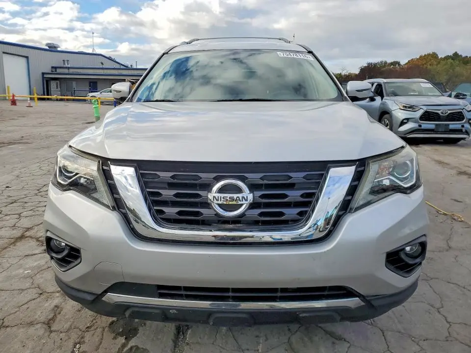2019 NISSAN PATHFINDER SV  