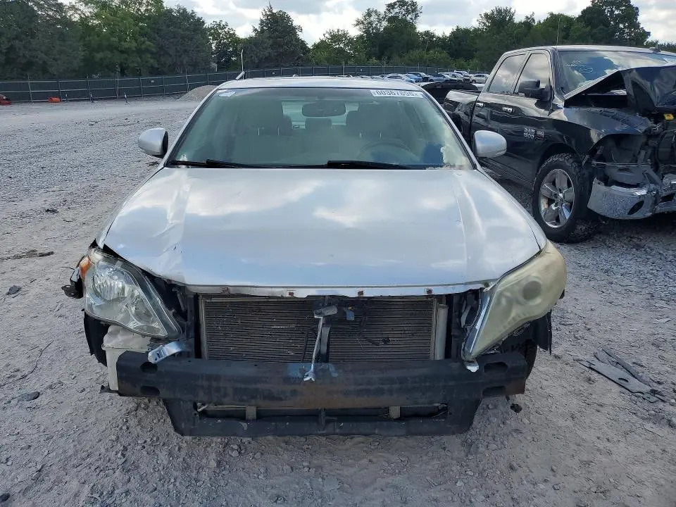 2011 TOYOTA AVALON LIMITED  