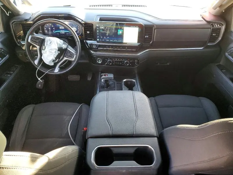 2023 CHEVROLET SILVERADO C1500 LT  