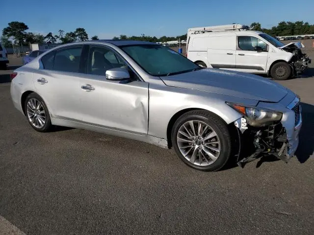 2018 INFINITI Q50 LUXE  