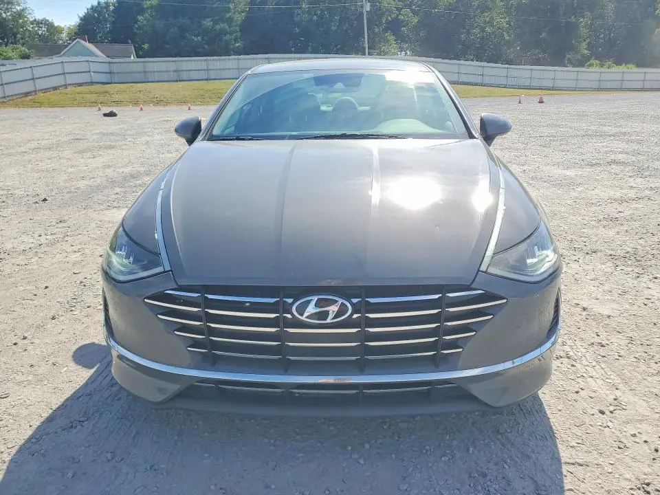 2020 HYUNDAI SONATA SE  