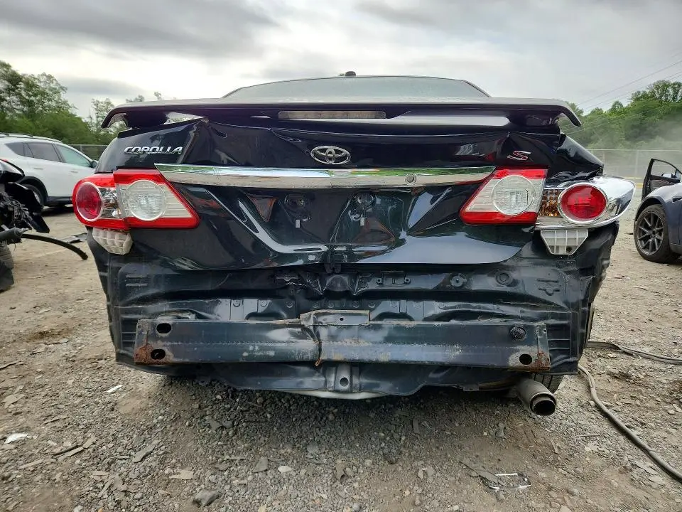 2011 TOYOTA COROLLA S  