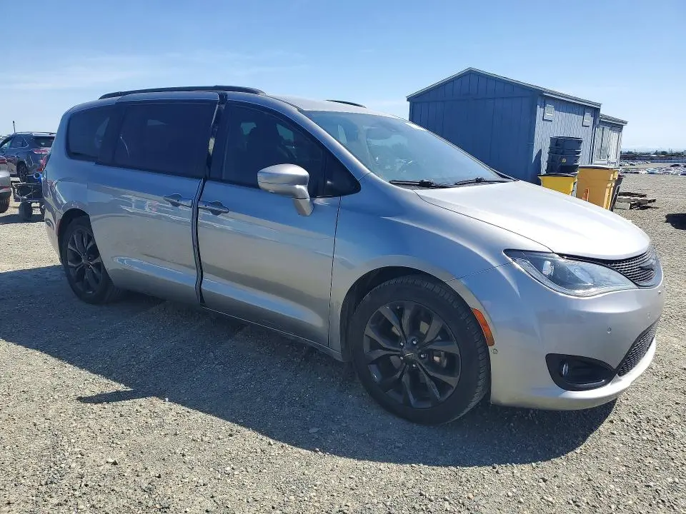 2019 CHRYSLER PACIFICA TOURING PLUS  