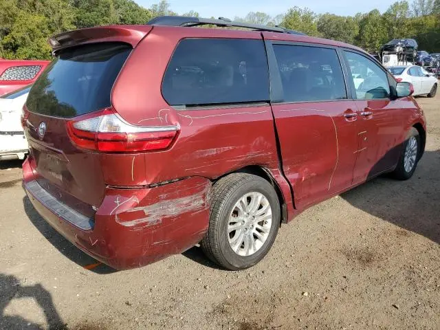 2016 TOYOTA SIENNA XLE  