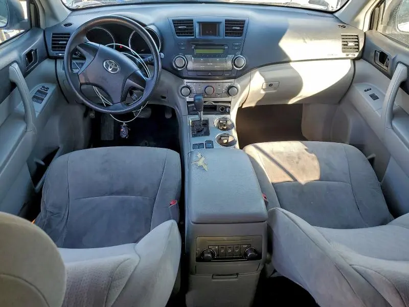 2011 TOYOTA HIGHLANDER BASE  