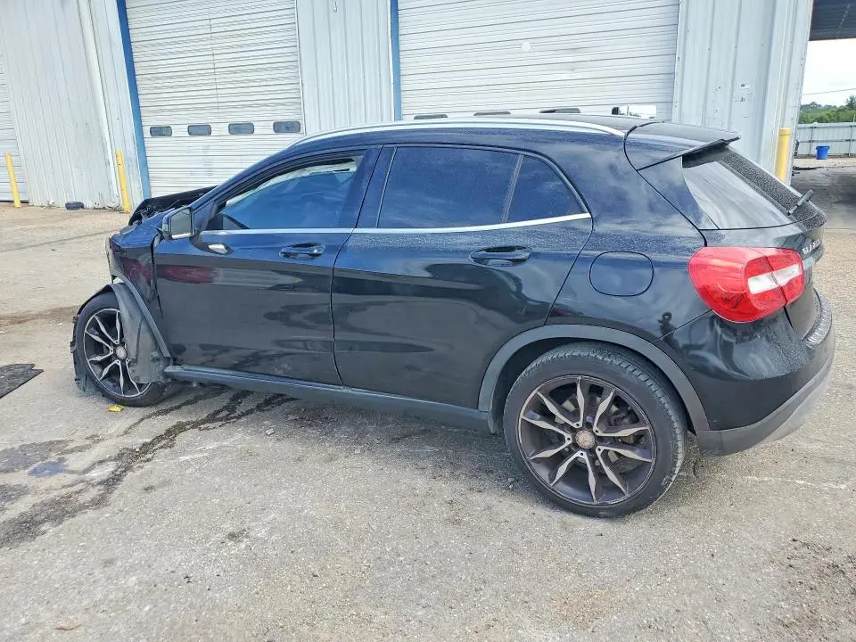 2017 MERCEDES-BENZ GLA 250  