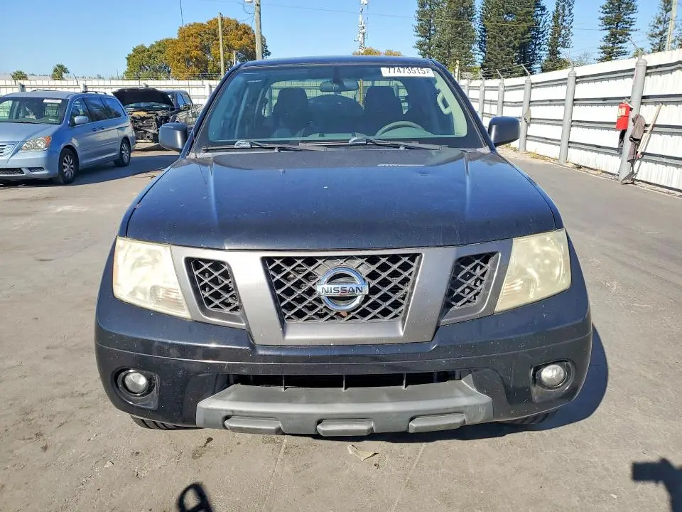 2012 NISSAN FRONTIER S  