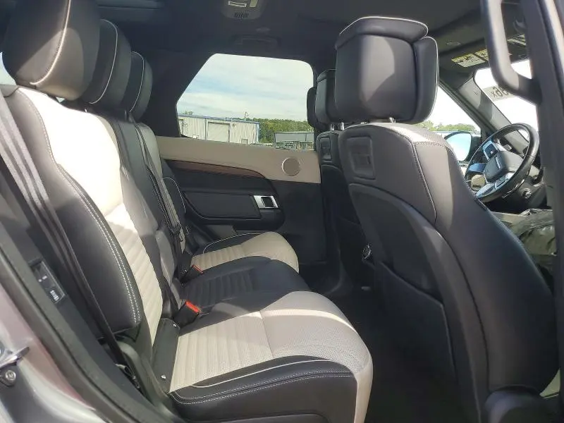 2022 LAND ROVER DISCOVERY HSE R-DYNAMIC  