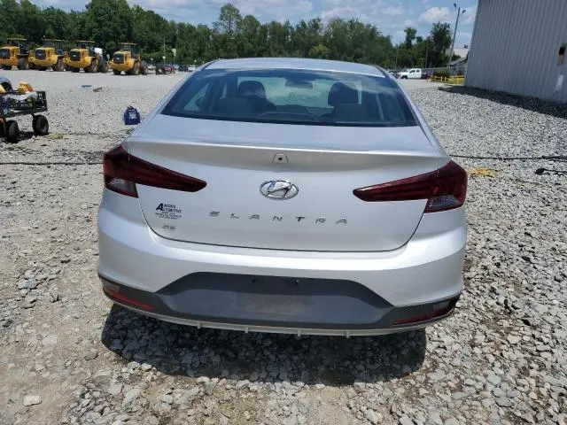 2019 HYUNDAI ELANTRA SE  