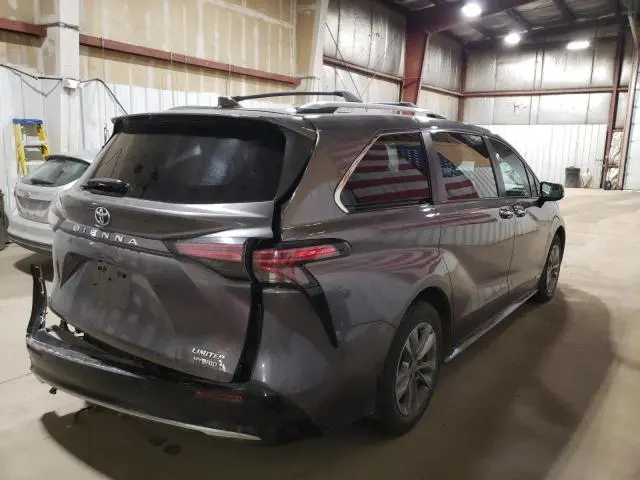 2021 TOYOTA SIENNA LIMITED  