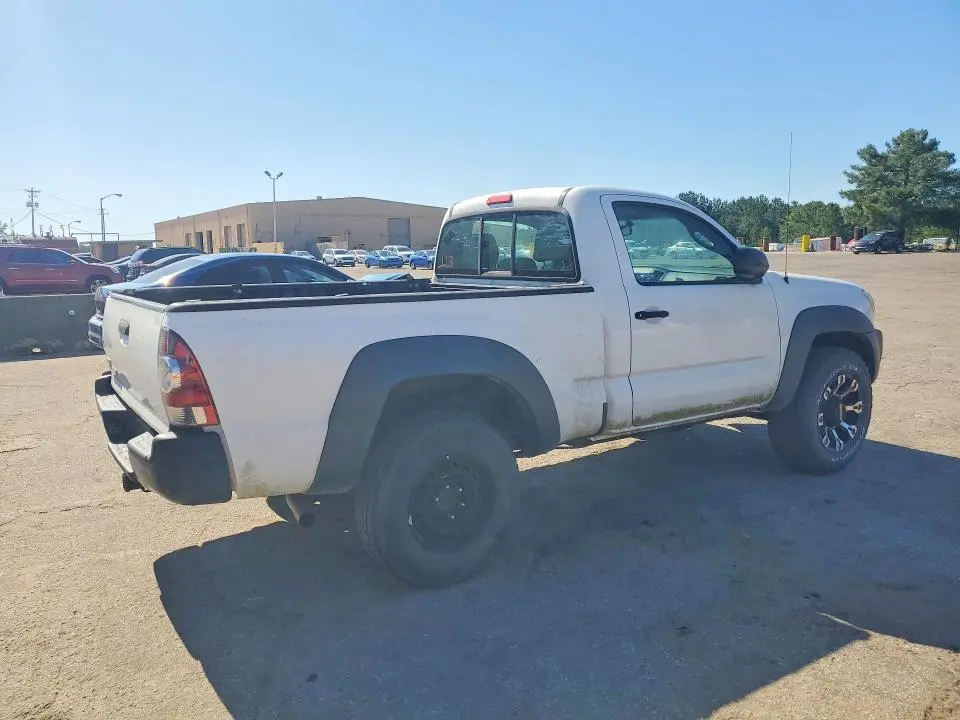 2011 TOYOTA TACOMA BASE  