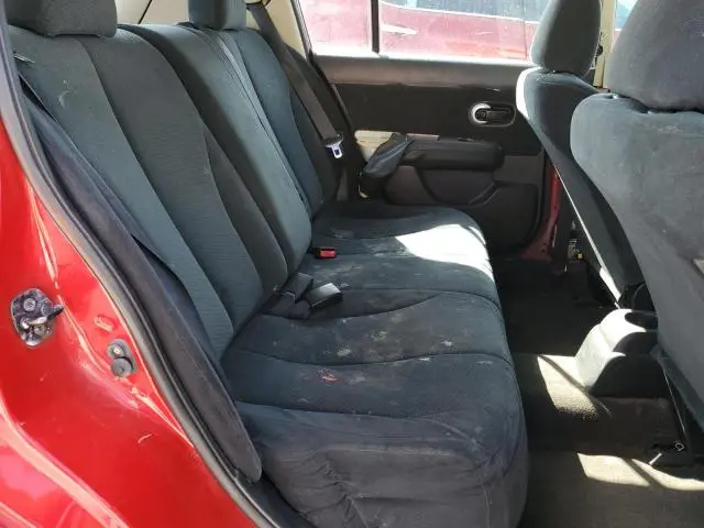 2011 NISSAN VERSA S  