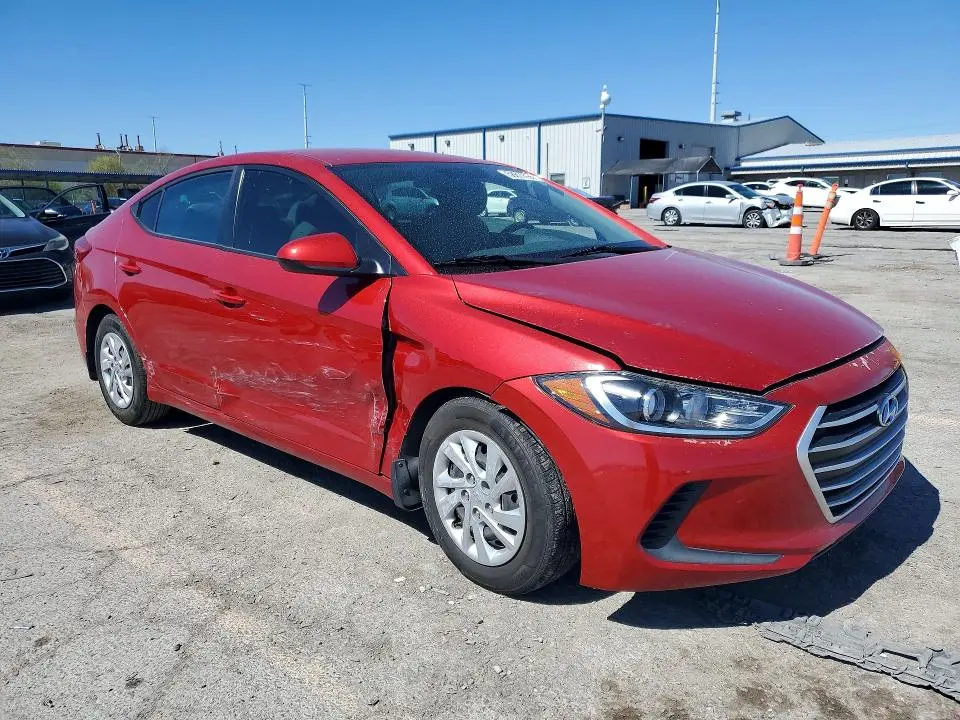 2018 HYUNDAI ELANTRA SE  
