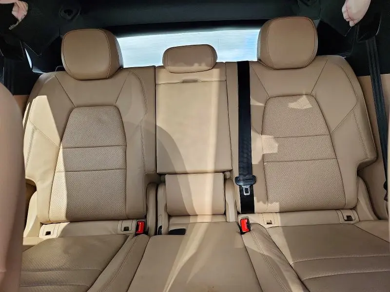 2020 PORSCHE CAYENNE   