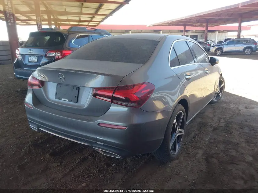 2019 MERCEDES-BENZ A 220  