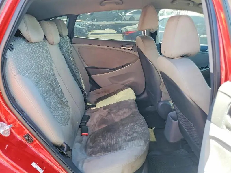 2015 HYUNDAI ACCENT GS  