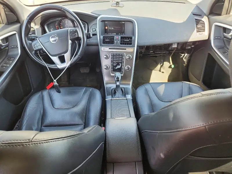 2015 VOLVO XC60 T5 PREMIER  