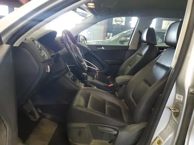 2016 VOLKSWAGEN TIGUAN S  