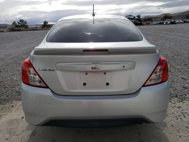2018 NISSAN VERSA S  
