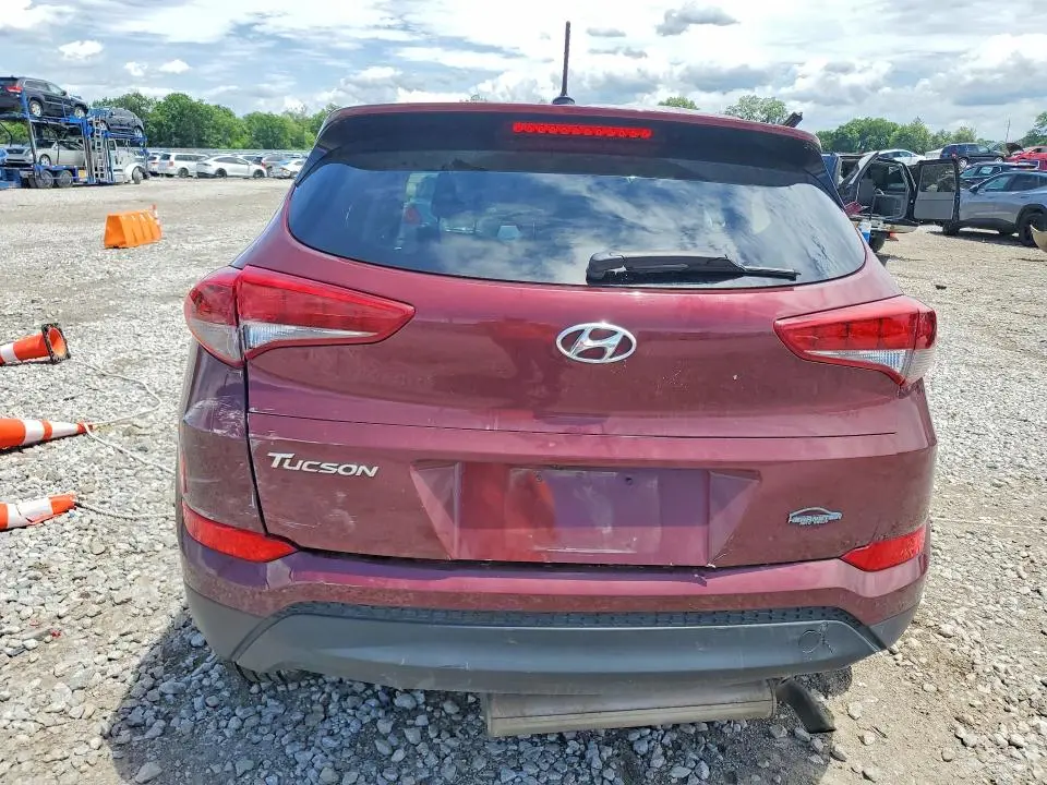 2017 HYUNDAI TUCSON SE  