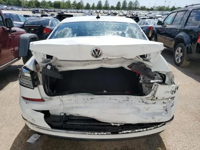 2016 VOLKSWAGEN PASSAT SE  