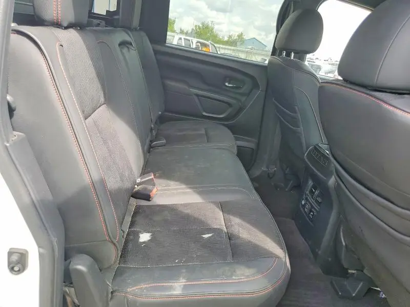 2020 NISSAN TITAN PRO-4X  