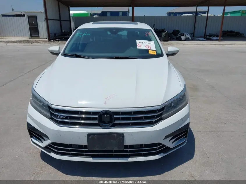 2019 VOLKSWAGEN PASSAT 2.0T SE R-LINE