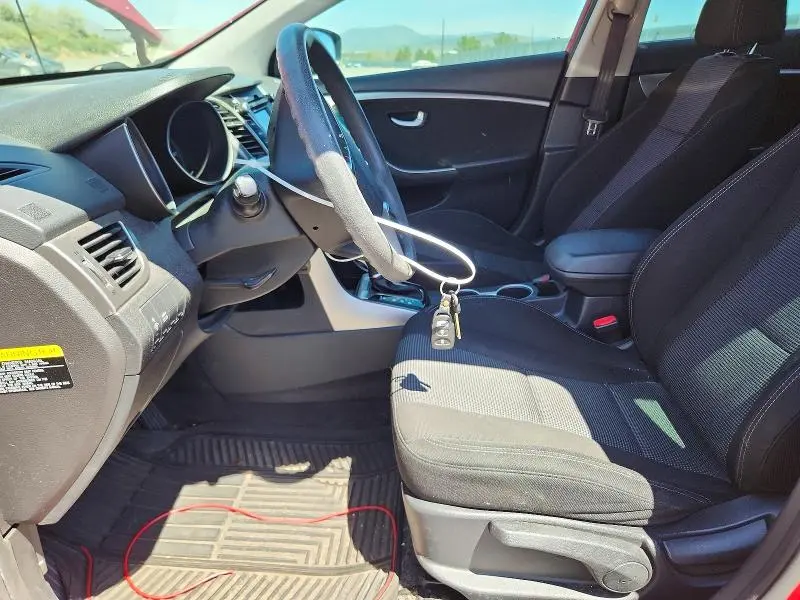 2017 HYUNDAI ELANTRA GT BASE  