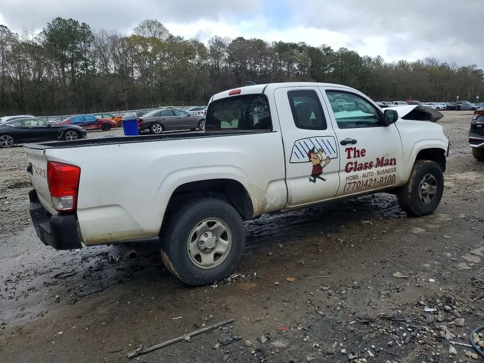 2016 TOYOTA TACOMA SR  