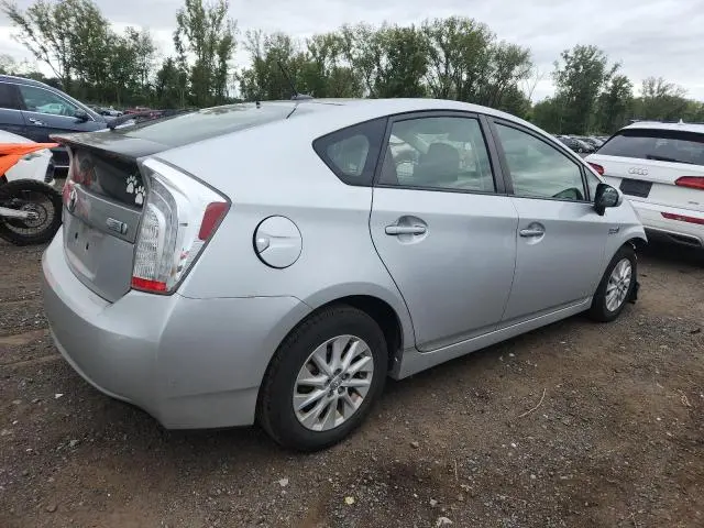 2012 TOYOTA PRIUS PLUG-IN   