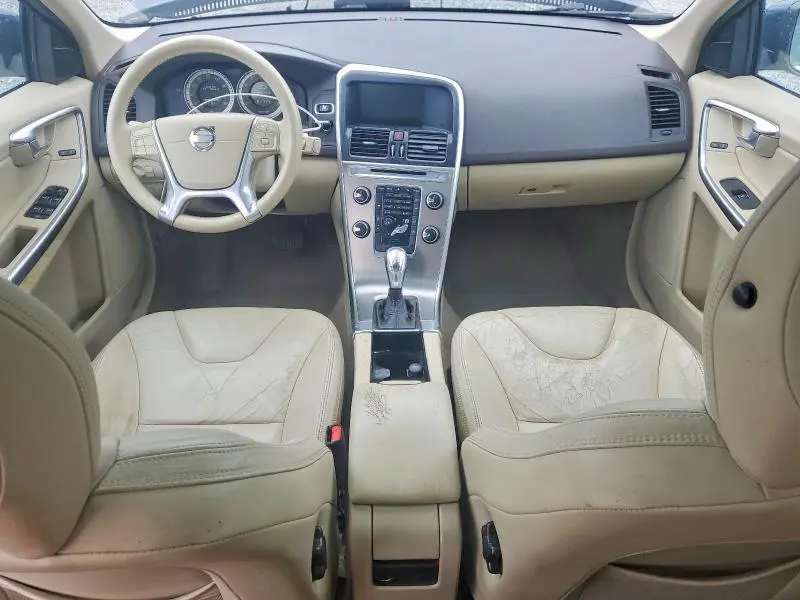 2013 VOLVO XC60 3.2  