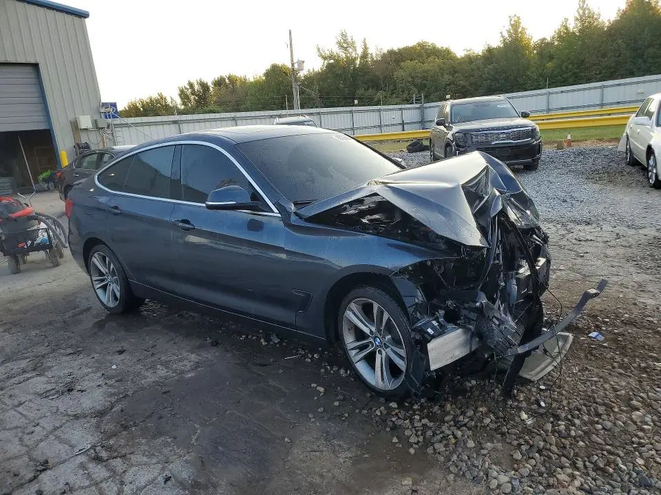 2017 BMW 330 XIGT  