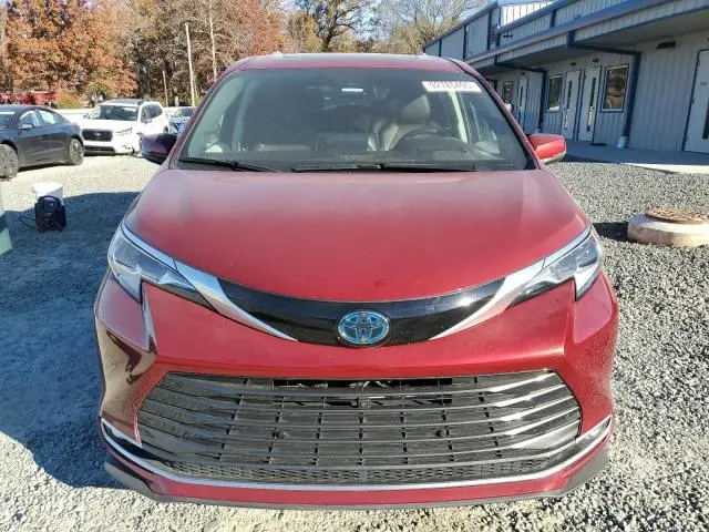 2023 TOYOTA SIENNA LIMITED  