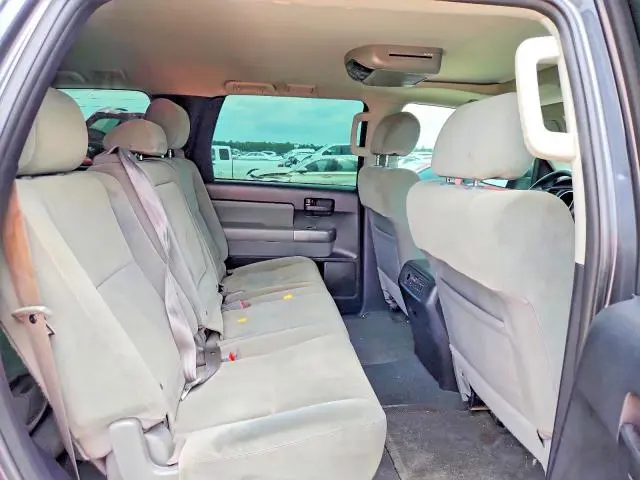2019 TOYOTA SEQUOIA SR5  