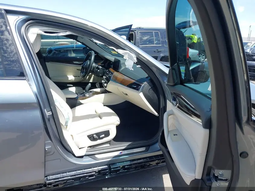 2019 BMW 540I  