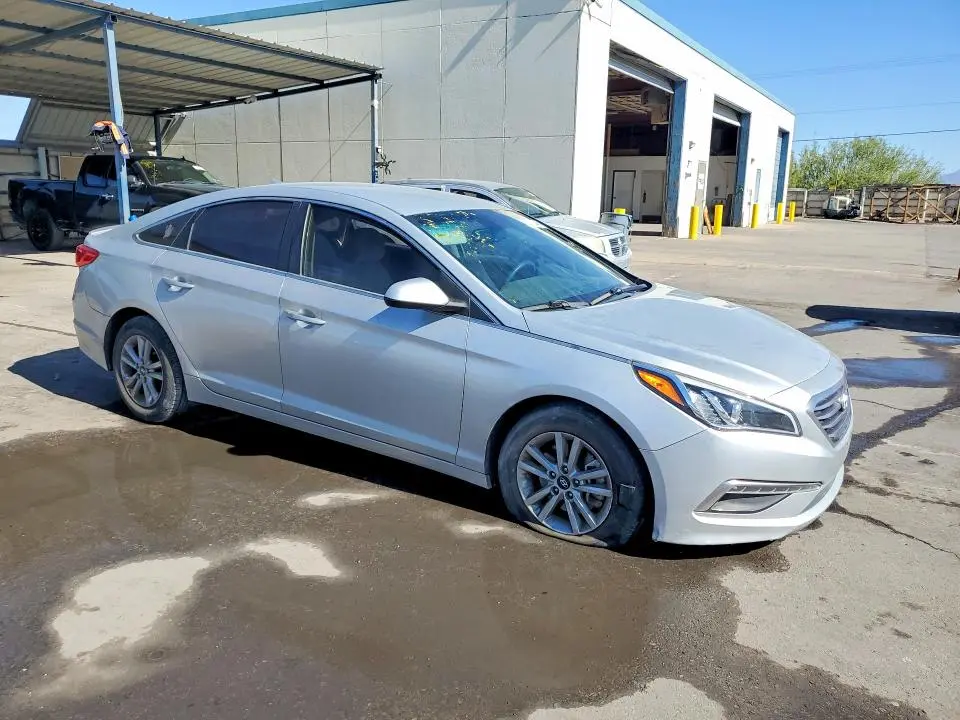 2015 HYUNDAI SONATA SE  