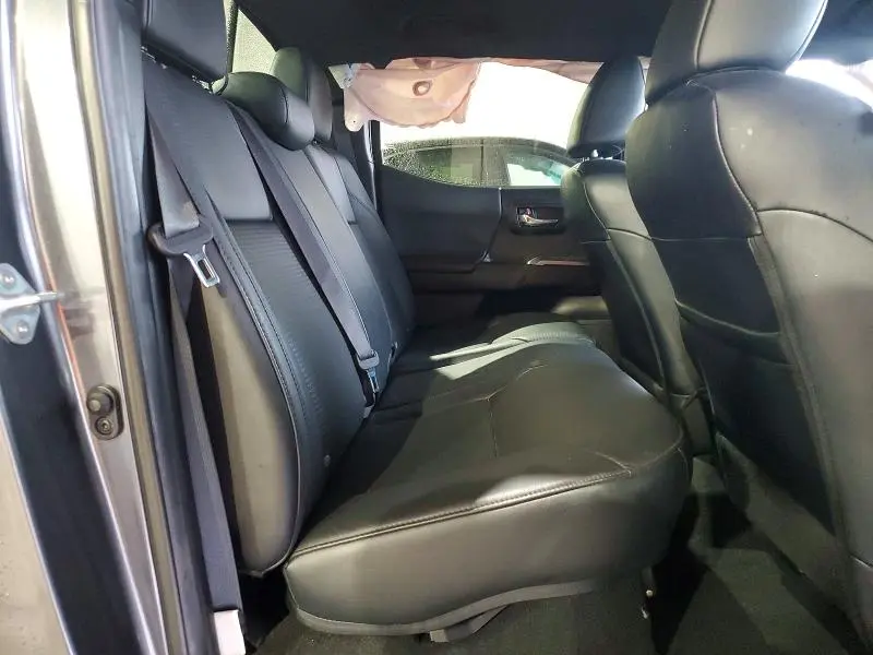 2022 TOYOTA TACOMA LIMITED  