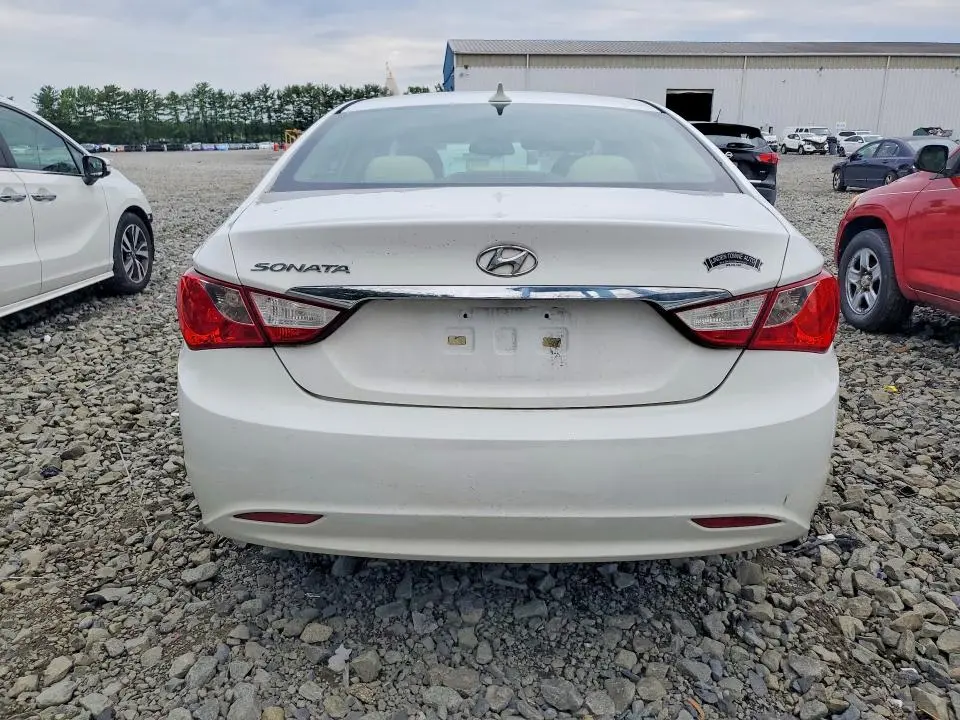 2013 HYUNDAI SONATA GLS  