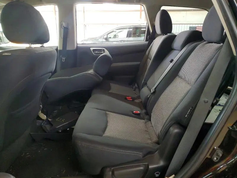 2018 NISSAN PATHFINDER S  